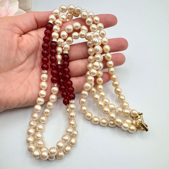 Vintage Faux Pearl Ivory Red Lucite Bead Double Strand Necklace Classic Romantic - Picture 5 of 14